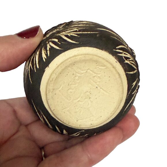 Adorable Little Rustic Pine cone Studio Pottery Piece: Matchstick Holder - Picture 6 of 6